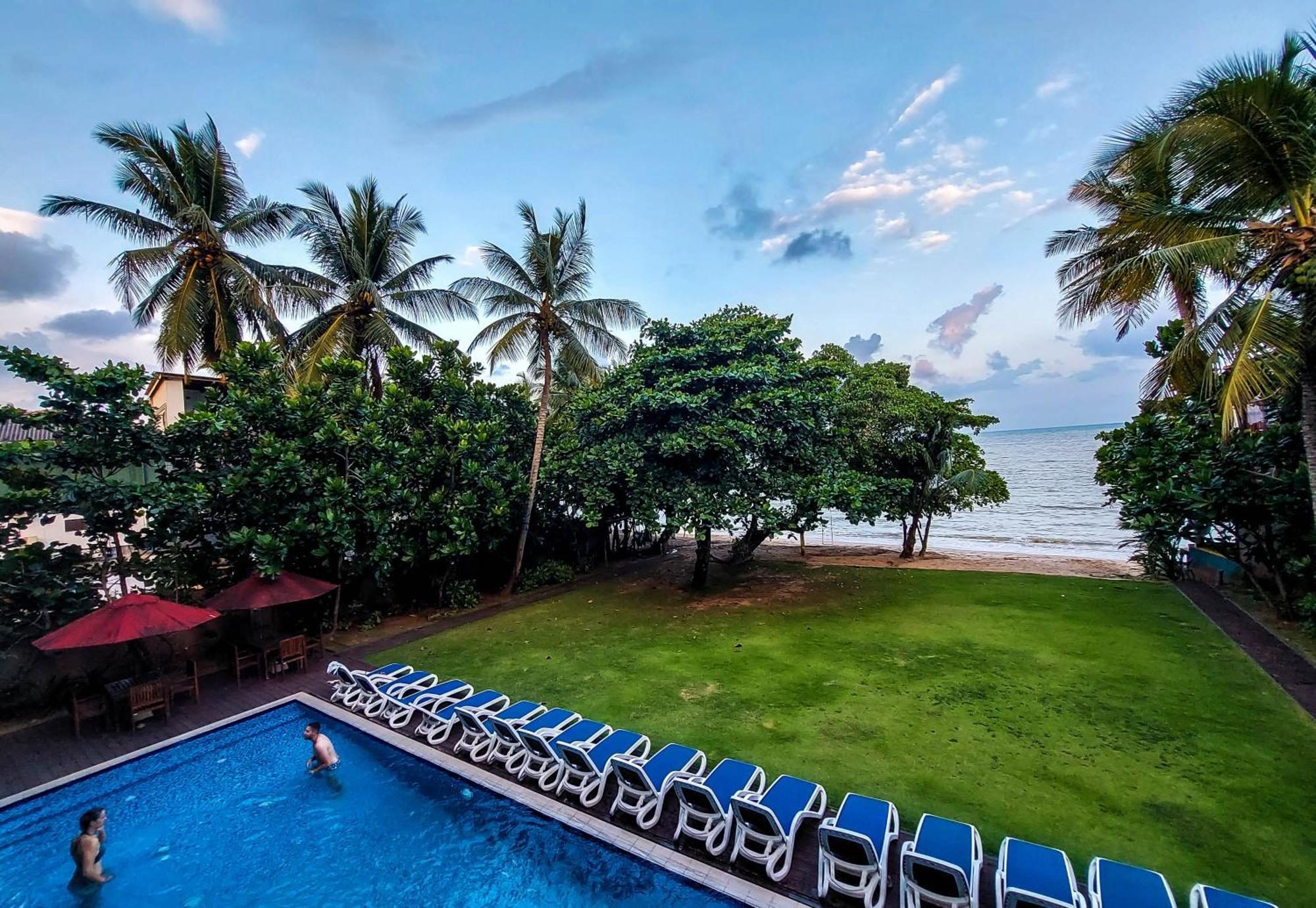 Golden Pearl Tangalle Beach Hambantota Bagian luar foto