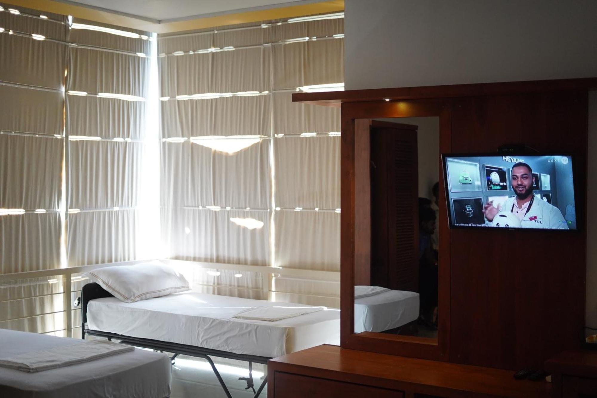 Golden Pearl Tangalle Beach Hambantota Bagian luar foto